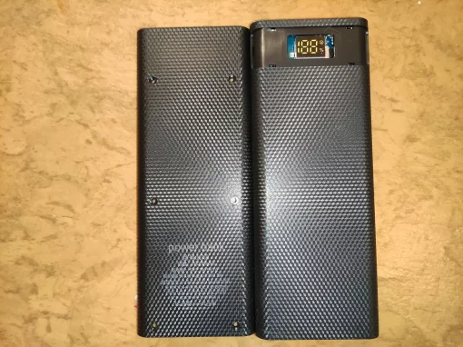 Корпус повербанка з швидкою зарядкою