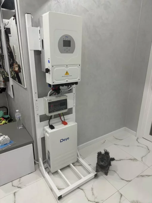 Стійка для інвертора та аккумулятора